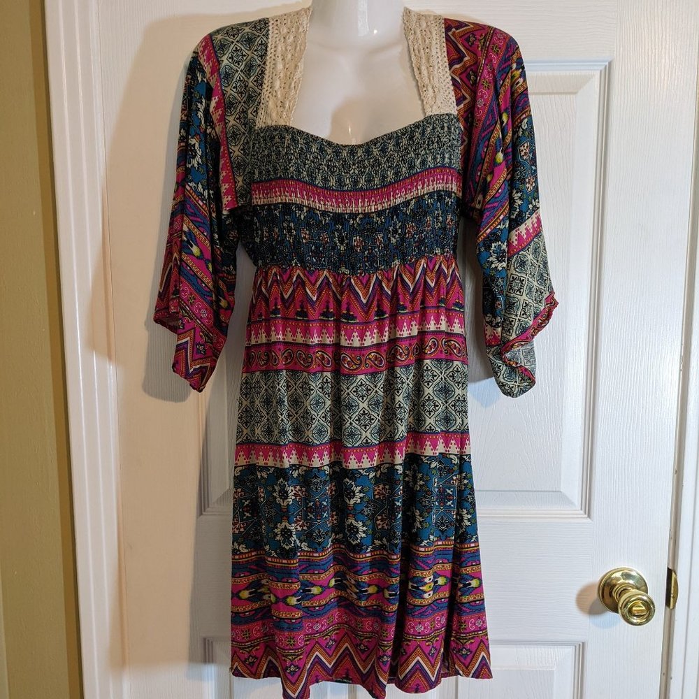 Flying Tomato Boho Mixed Print Crocheted Cut Out Back Wide Sleeves - M